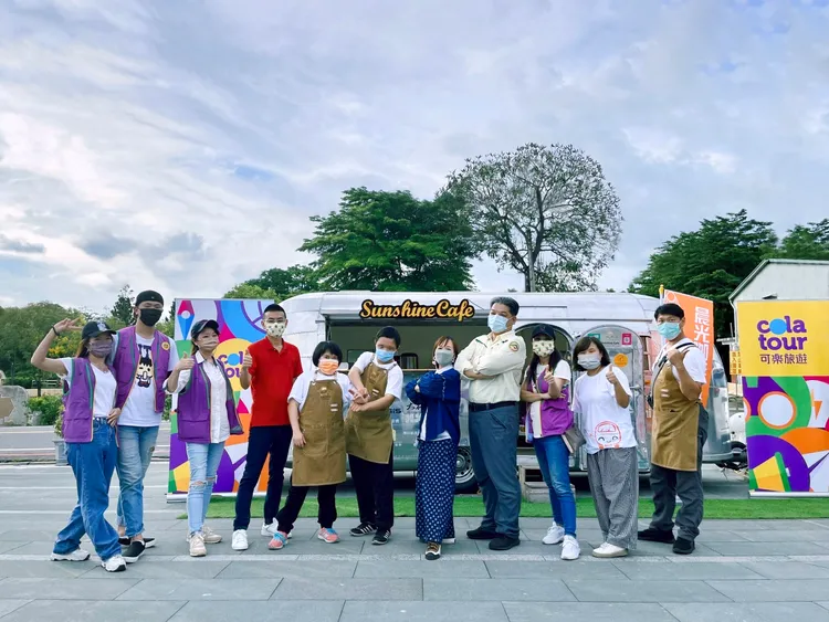 晨光公益行動咖啡車。可樂旅遊提供