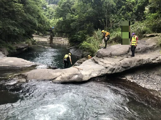 小烏來宇內溪上游驚傳意外 7名國三生戲水3人溺水送醫不治