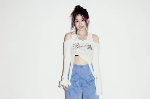 星二代安吉忙到反覆感冒18天 憶童年爸爸心疼女兒幫吞藥