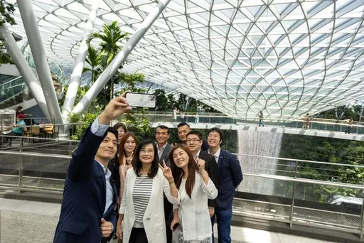 台北市長蔣萬安首訪星！晚餐突消失　議員質疑秘密外交