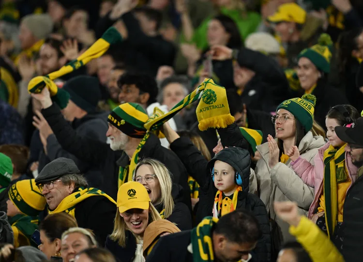 澳洲20日首戰湧入7.5萬名觀眾。路透社'