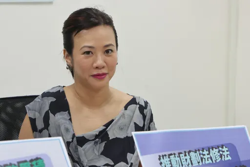 小雞嚴選？柯文哲會中驚拋「吳欣盈不選」　本人沒反應