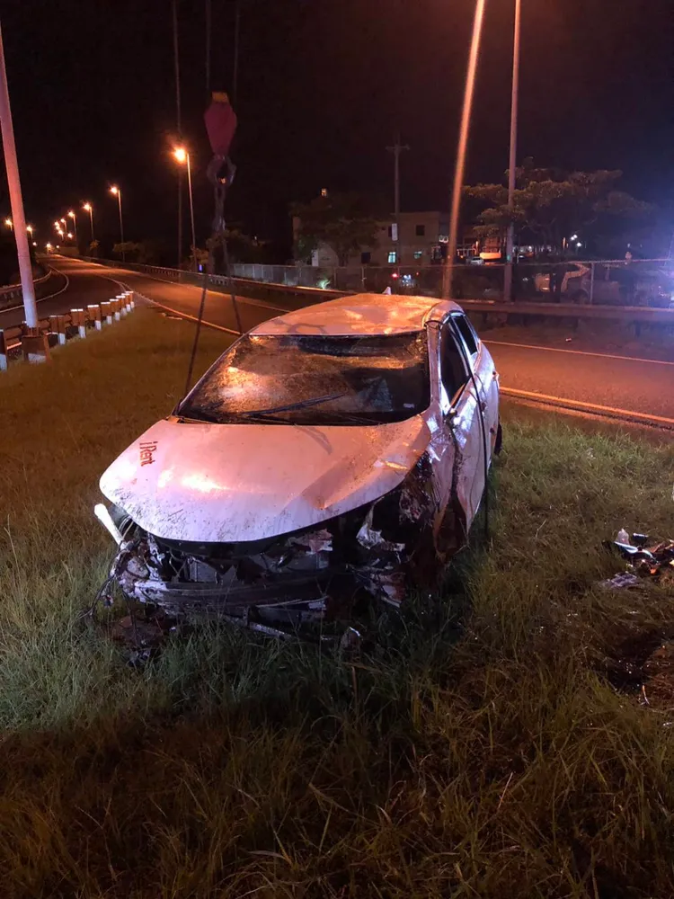 警方查出駕駛為1名通緝犯。讀者提供