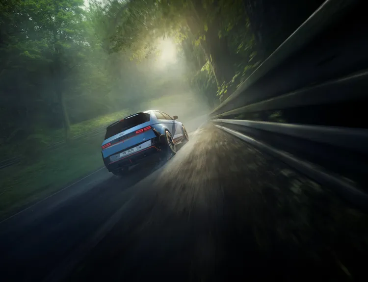 IONIQ 5 N重新詮釋EV電能再生制動系統的優勢，輔以協助制動性能，確保在賽道上具有更好耐久性。原廠照片