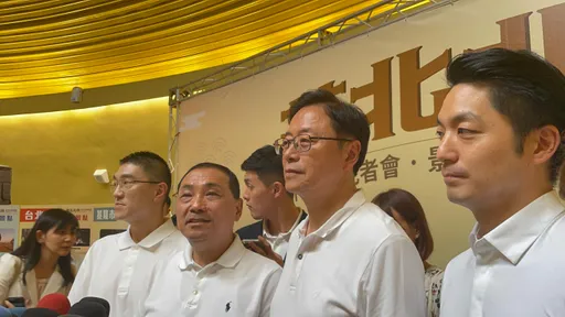 侯友宜闻韩国瑜出席全代会好开心　听张荣味恐票投郭台铭这样说