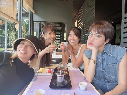 勇揭Metoo女星相聚!大牙:謝謝妳們正能量 網打氣「不用怕黑啦」