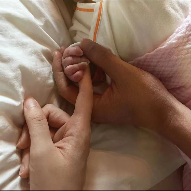 楊祐寧與老婆歡迎小Kya報到。翻攝Melinda IG