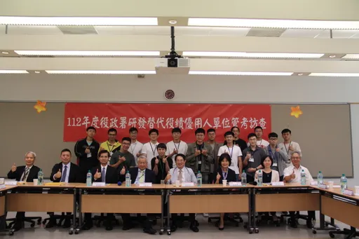 旺宏電子連續16年進用研發替代役男 役政署長親探視交換管理經驗