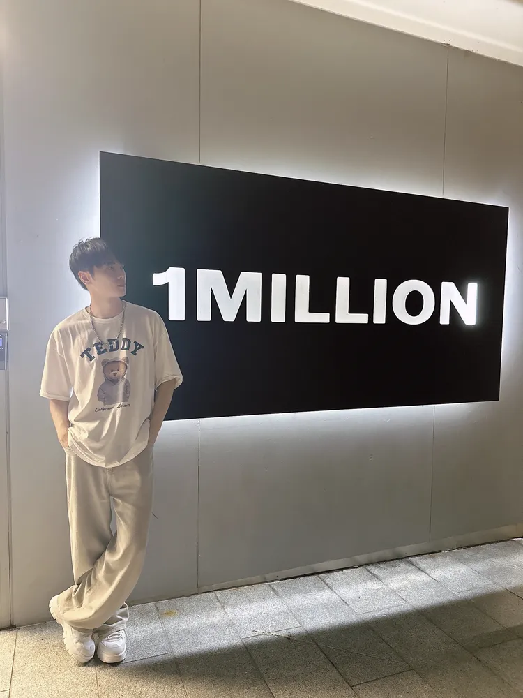 古曜威奔首爾進修舞蹈。單純夢想文創事業提供