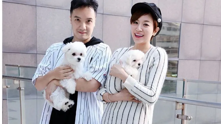 圤智雨曾和李妍瑾交往。翻攝自臉書