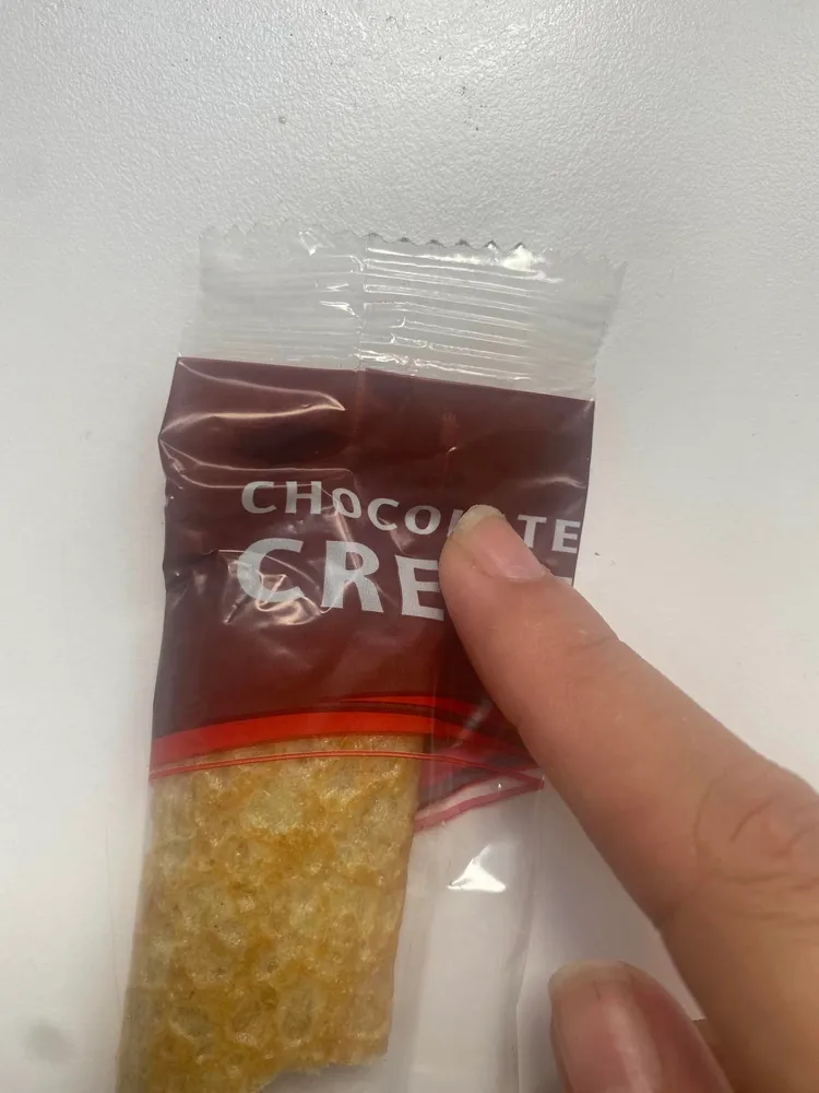 風味薄餅上下封口都完整。翻攝自「Costco好市多 商品經驗老實說」臉書