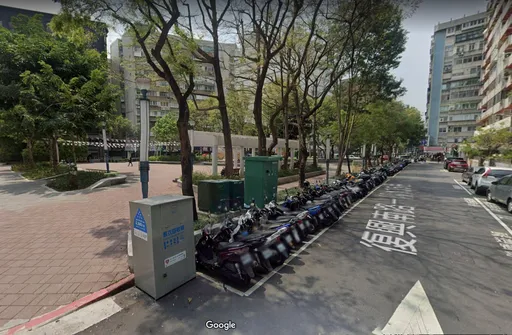 北市東區上百機車格將塗銷 改行人徒步區惹怨!