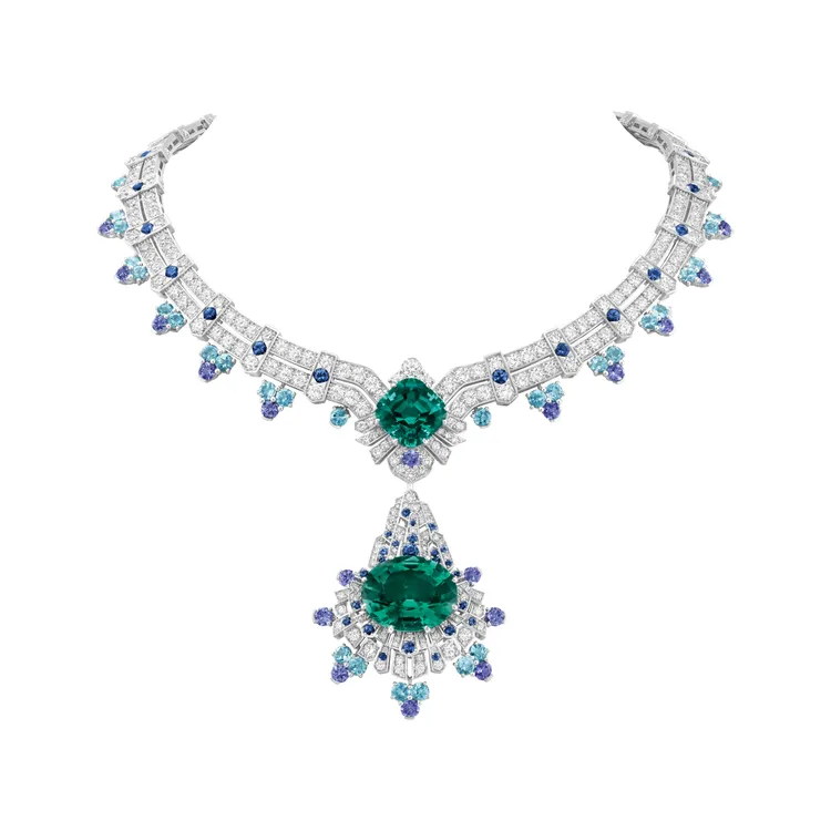 Regina Montium項鍊。品牌提供