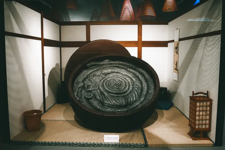 「伊藤潤二 恐怖體驗展 2」全球首次展出大型「漩渦」裝置。台北喜來登提供