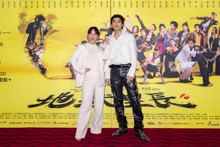 《地獄里長》林哲熹（右）、嚴正嵐有精彩對手戲。風起娛樂提供