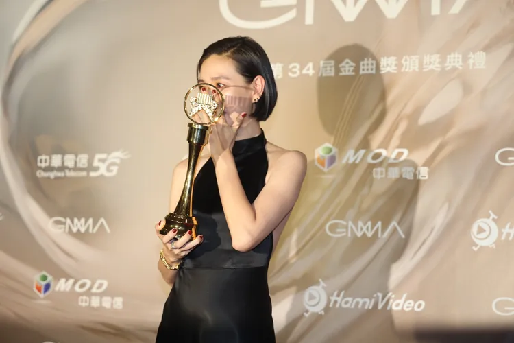 安溥在後台哭成淚人兒。娛樂中心攝