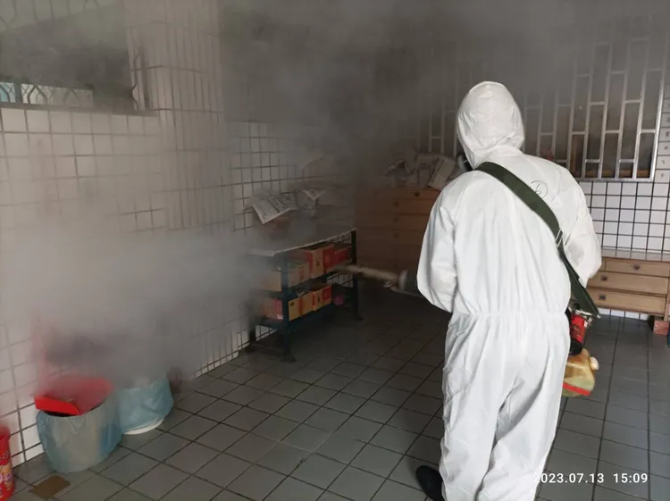 市府表示，經藥效測試，仁德區埃及斑蚊24小時死亡率為100%，證明緊急化學防治具有一定的效果。市府提供