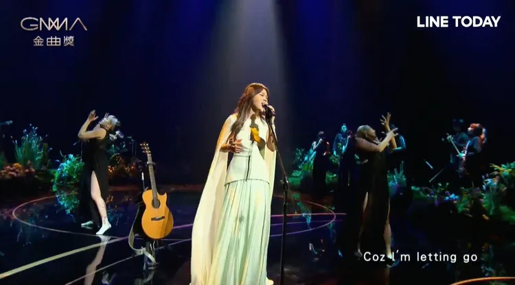 蔡健雅展現歌后水準，演唱一系列招牌歌曲。翻攝Line Today