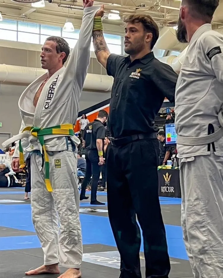 Meta執行長薩克柏曾在巴西柔術比賽獲獎。翻攝薩克柏臉書