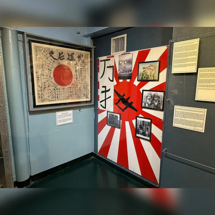 睦田繁義的旗幟，是列星頓號博物館展示的二戰遺物之一。翻攝列星頓號博物館臉書@USS Lexington Museum