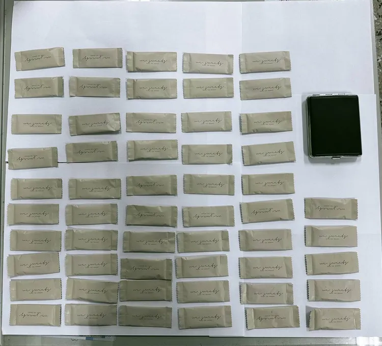 警方起出K盤、毒咖啡包。讀者提供