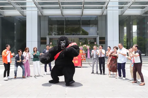 和12位演員熱舞 網路火紅的金剛陣頭客串八點檔