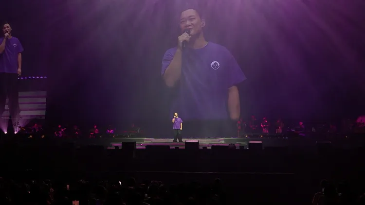 陳奕迅台北小巨蛋演唱會安可演唱《婚禮的祝福》。翻攝Eason Chan YouTube