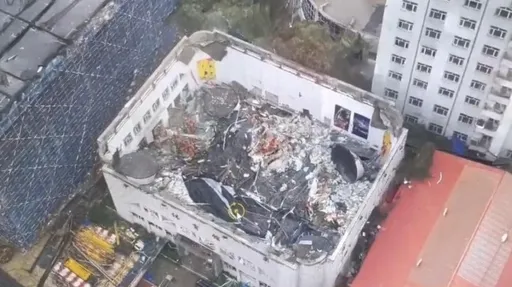 體育館屋頂非法堆放砂石坍塌 黑龍江中學女排隊訓練遇劫奪11命