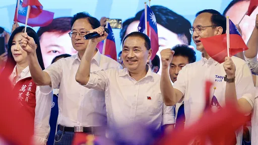 蔣經國選侯友宜為十大傑出青年? 媒體人揪錯!他得的其實是這個