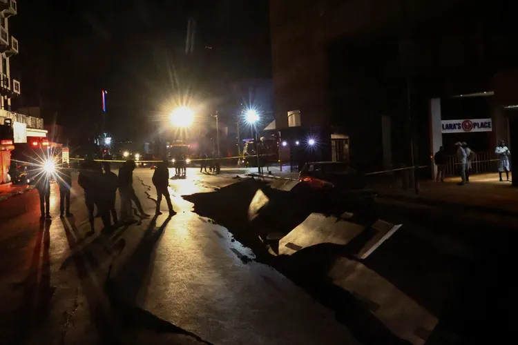 爆炸現場一片狼藉。路透社