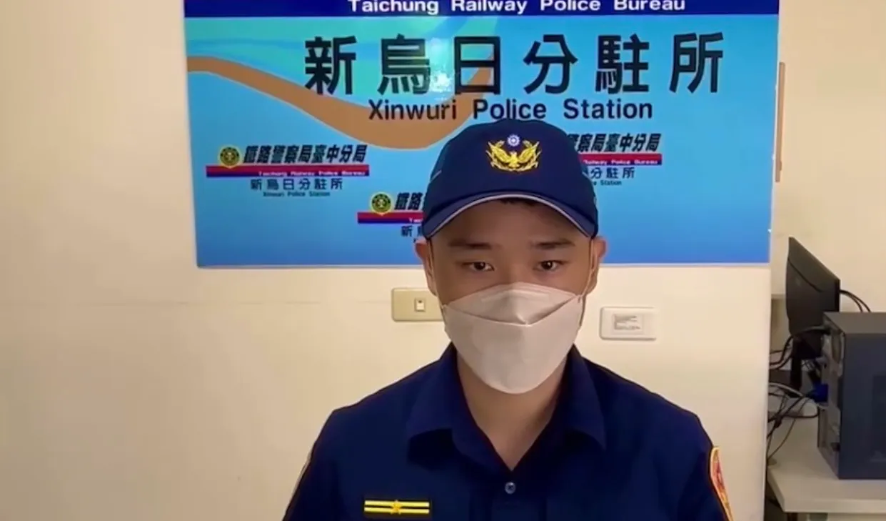 鐵路警方最後將人送往服務台休息,並陪同送醫。鐵警局臺中分局提供