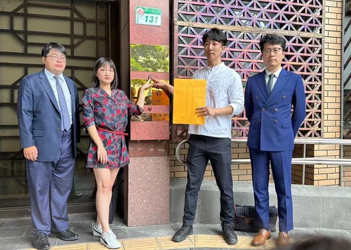 美施壓我國研發生物戰劑？　吳崢、謝佩芬控報導不實怒告記者