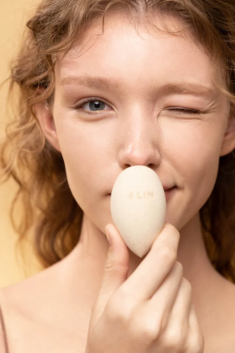 J-lin植物降敏系列美妝蛋。品牌提供