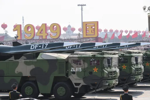 美報告：中國在台灣附近部署東風17中程彈道飛彈