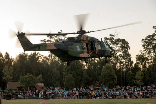 澳洲軍方直升機演習迫降外海 4機組人員失聯