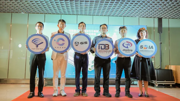 主辦單位合影。主辦單位提供