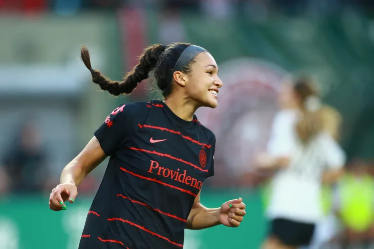 史密斯上月底帶領波特蘭荊棘隊出賽。路透社