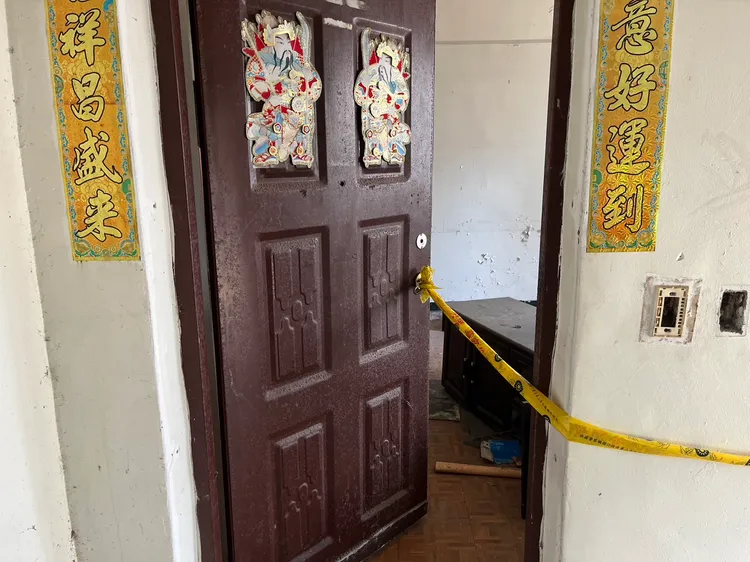 今天在影劇新城眷舍發現的白骨疑為黃男，死亡時間超過一個月。翻攝照片