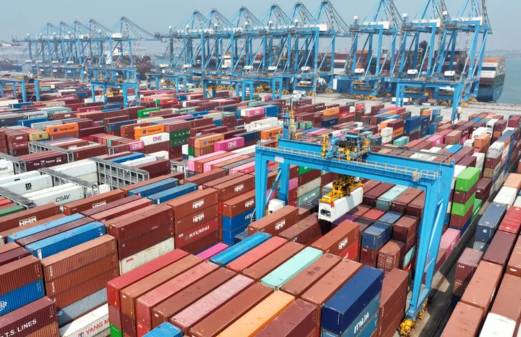 中國山東青島港。新華社