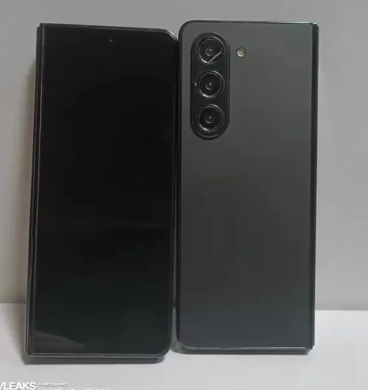 三星Galaxy Z Fold 5機模照。翻攝ZOL中關村在線