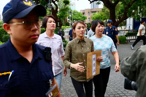 不怕仇女論!柯文哲演唱會邀館長當嘉賓 她酸:乾脆邀當婦女後援會總會長