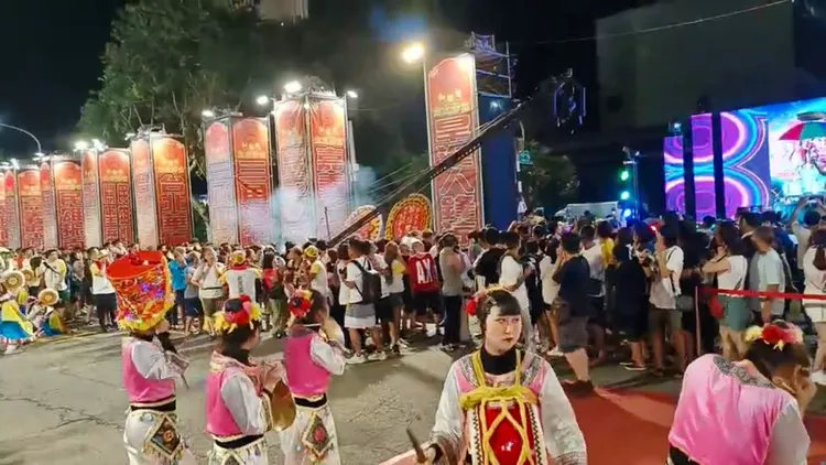 廟會傳出爆炸聲響。翻攝自社會事