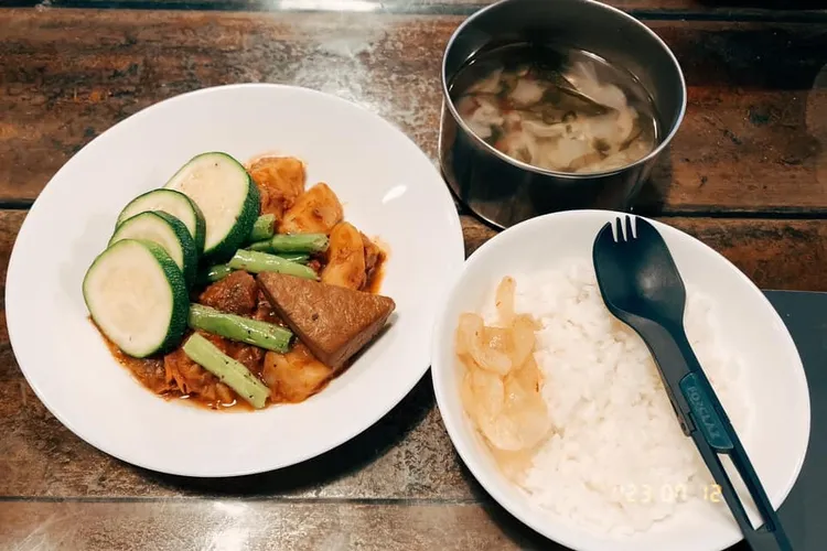 原PO分享當天的餐點。取自「靠北登山大小事」臉書