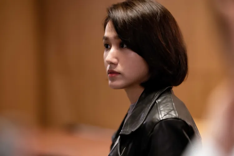 「花甲姐姐」林意箴客串演出指揮災難現場的檢察官。風起娛樂提供