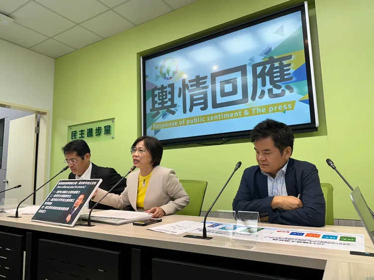 民進黨立法院黨團5日召開輿情回應記者會。潘袁詩羽攝