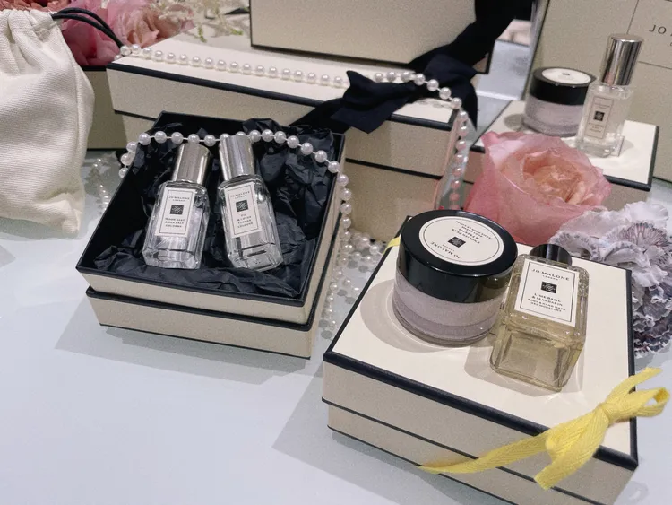香氛驚喜小禮、婚芳盛宴諮詢禮。張家玲攝