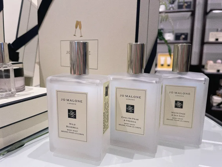 Jo Malone身體香氛噴霧，各100ml／2700元。張家玲攝