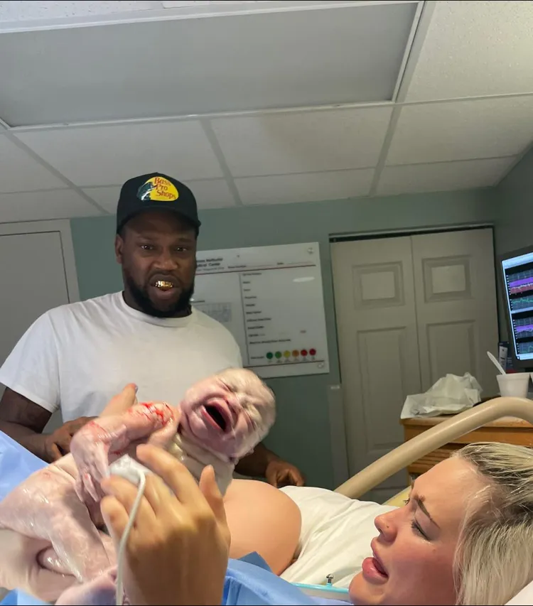 翻攝Amanda Roelofs臉書