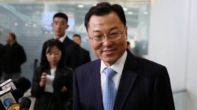 中國駐美大使謝鋒不敢正面回答外交部長秦剛的下落。路透社資料照片