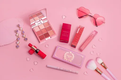 陶瓷肌、漫畫眼、嘟嘟唇 屈臣氏分享3大「真人芭比」妝容重點